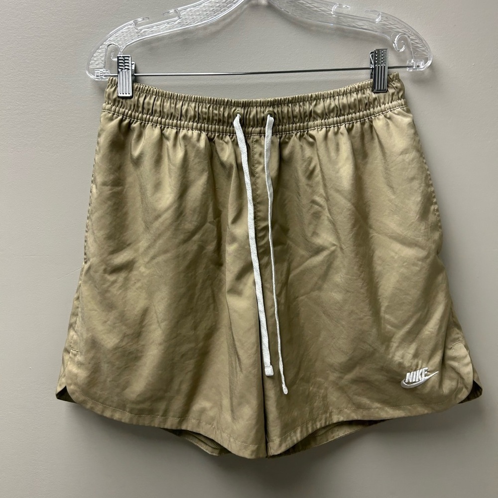 Nike Men’s Sportswear Sport Essential Lined Flow Shorts- Wheat‎ Gold